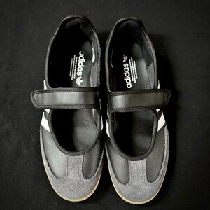 Samba Jane Adidas Women size 9